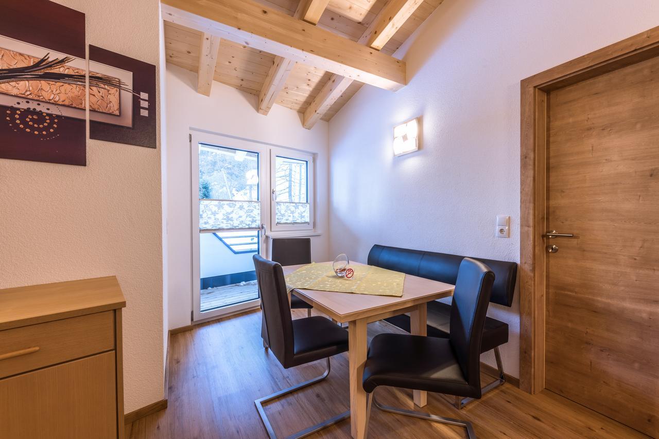 Gaestehaus Runhof Langenfeld Bagian luar foto